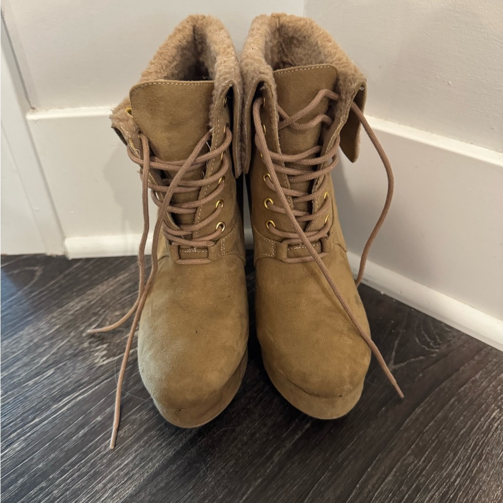 Women's Tan Lace-Up Boots
